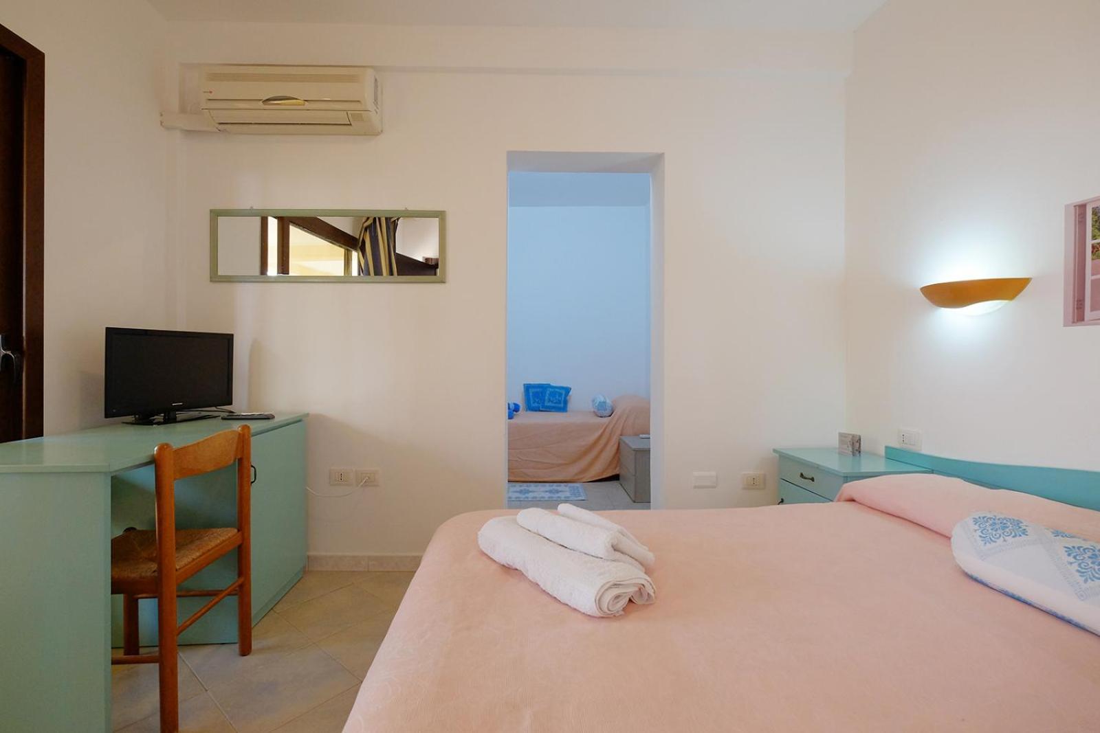 Su Nuraghe Hotel ซานต์อันนาอาเรซี ภายนอก รูปภาพ
