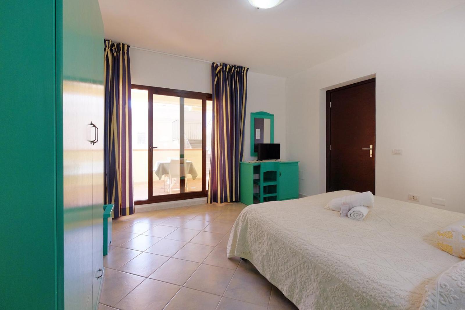 Su Nuraghe Hotel ซานต์อันนาอาเรซี ภายนอก รูปภาพ